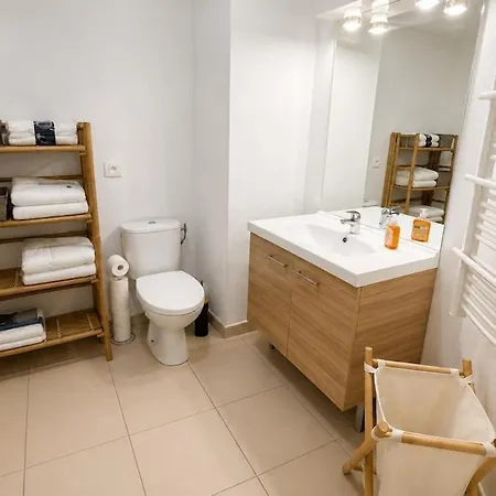 Golfe De Saint-tropez - 2-bedroom With Terrace *