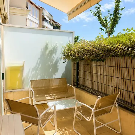 Appartement Golfe De Saint-tropez - 2-bedroom With Terrace Cogolin